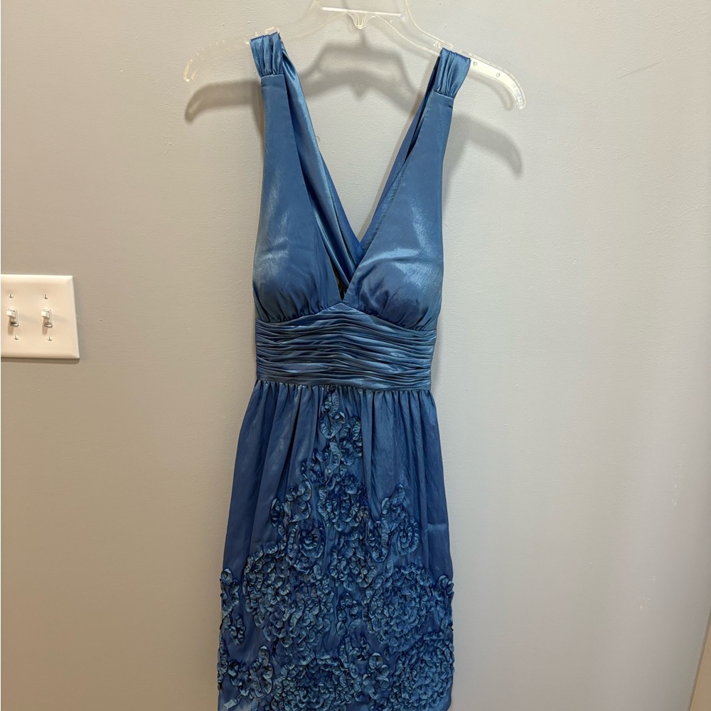 Elegant Blue Sleeveless Dress